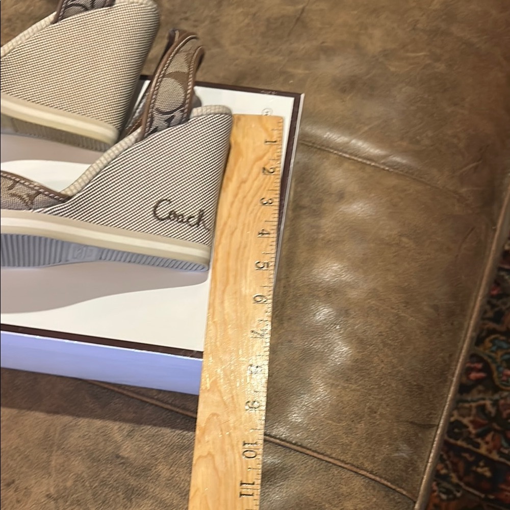 NIB Coach Brown Wedge Shoes, size 8.0 Medium - Picture 7 of 8